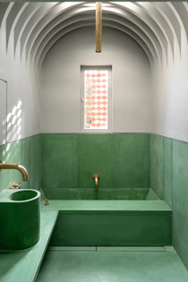 ben-allen-renovated-this-old-victorian-in-london-using-a-rainbow-of-colored-concrete-one-of-the-new-bathrooms-is-cast-in-mos...