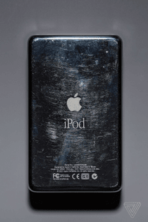 First generation iPod, Apple 2001