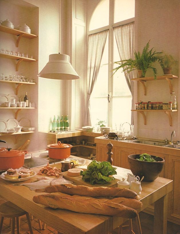 48d46f919c20702baceda164ef2b3101-house-interiors-vintage-kitchen.jpg