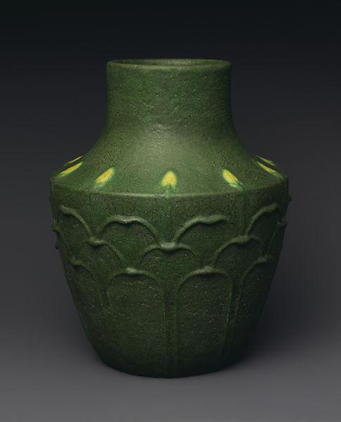 Vase ca. 1900–9 Grueby Faience Company
