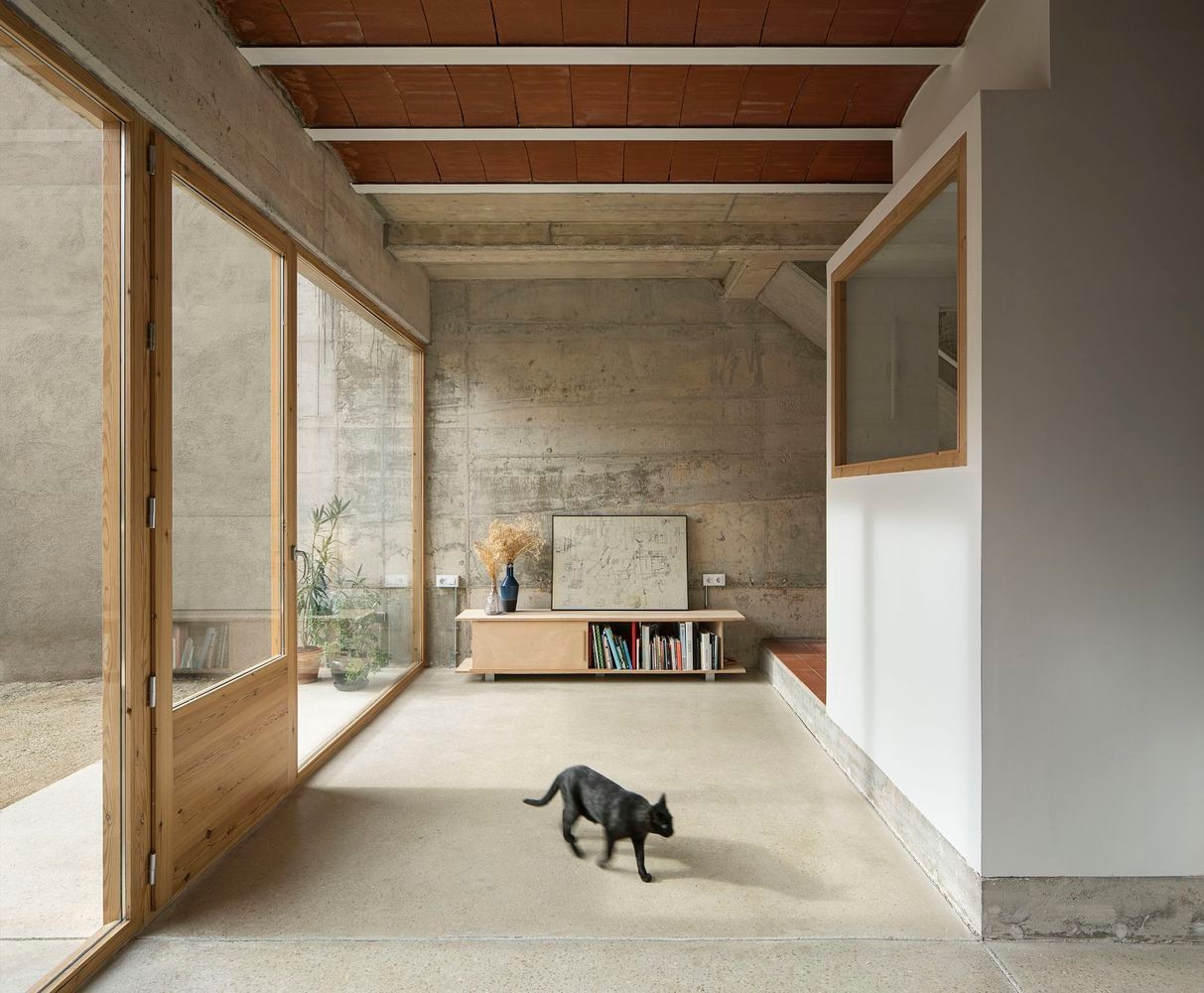 Collumpio House / MACH