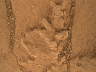 38133_mars-curiosity-rover-mahli-sol758-pia18610.jpg