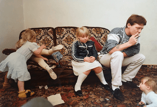 Nick Waplington, Living Room