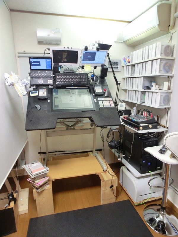 folj55nvgaabfrl?format=jpg-name=900x900