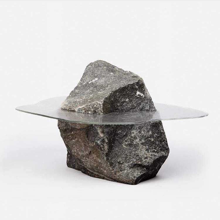 Île, sculpture of glass & stone by Illis Art co-founder @smmalmqvist