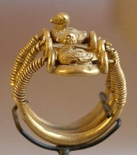 Ancient Egyptian Ring with Two ducks, Gold, Ramesses IV.