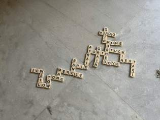 my first bananagrams game !!!