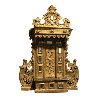 18th-century-alter-piece-of-carved-and-gilted-wood-4861.webp