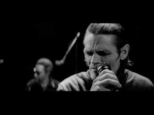 Chet Baker - I am a fool to want you (live)