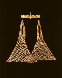 (Chimú is pre-Inca in modern Peru). Net and bone. http://museum.doaks.org/objects-1/info/23031