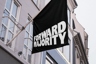 forward_majority_flag.jpg