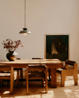 in-common-with_danny-kaplan-studio_augustus-pendant-in-ivy_photo-by-william-jess-laird-728x910.jpg