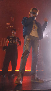 ecco2k and thaiboy digital on stage