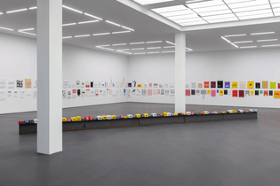 Jac Leirner: Us Horizon,” Esther Schipper, Berlin, 2022, exhibition view; courtesy of the artist and Esther Schipper, Berlin, photo: Andrea Rossetti