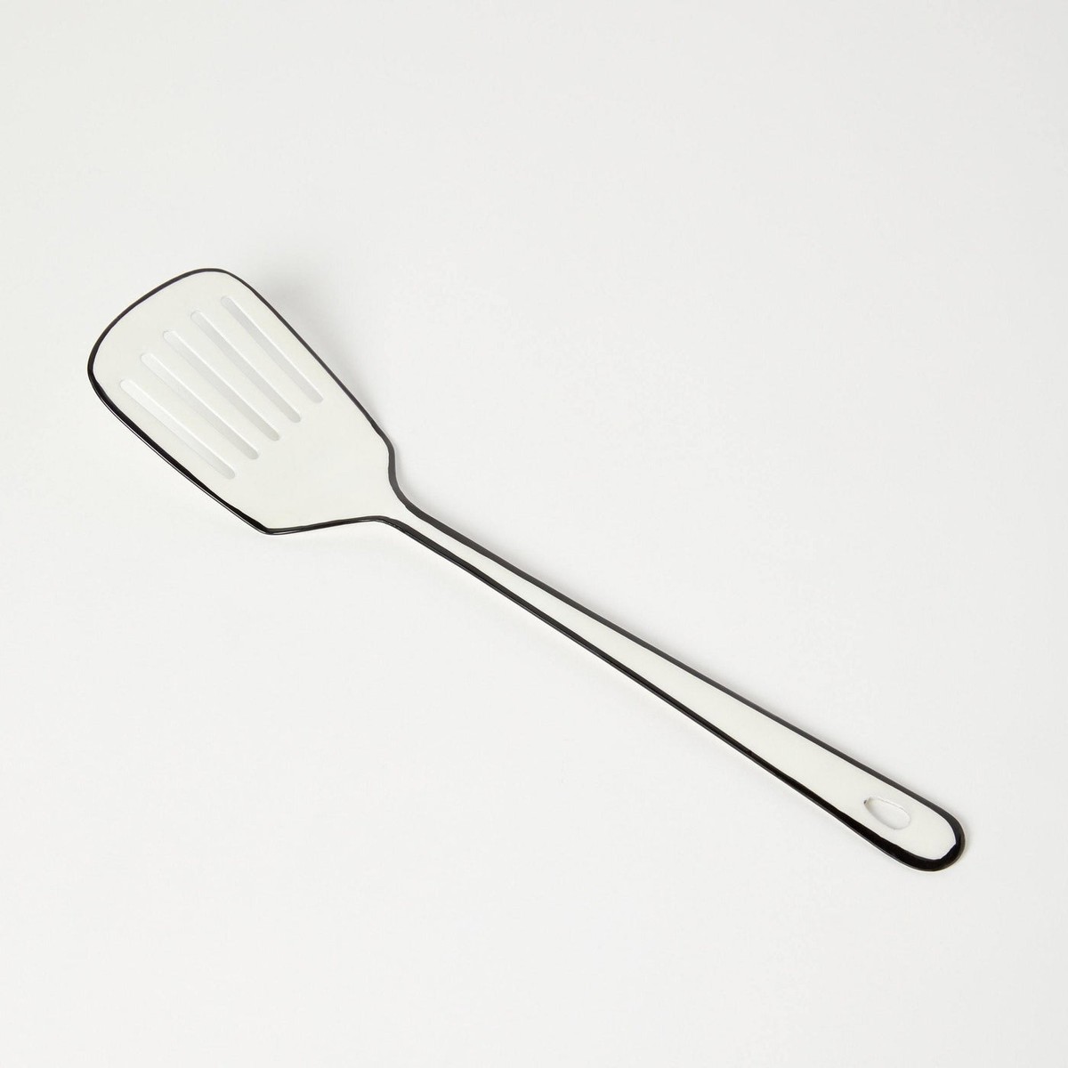 whiteenamelspatulaflatware909419_deccb53acbf24c43b3ae