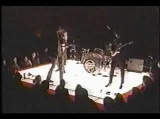 The Strokes - Meet Me in the Bathroom (Live)