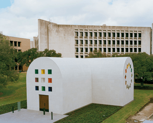 30tmag-cathedral-slide-4HZZ-superJumbo.jpg