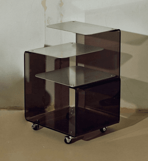 Prågm table, Billie Civello