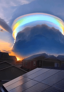 Locals amazed as they spot rainbow-coloured scarf cloud above Chinese city