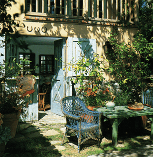 The Los Angeles House, 1995