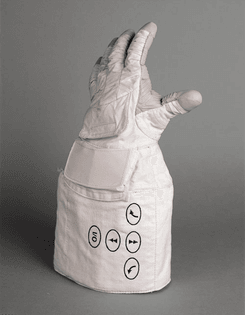 NASA-Offers-250-000-for-Space-Gloves-Knitting-Contest-2.jpg