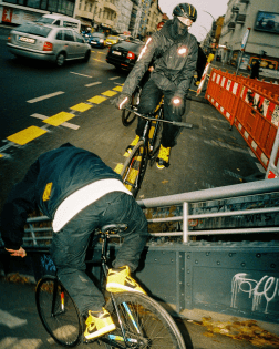 berlinstreetsweepers_for_sns_nike_dunk-777.jpg.webp