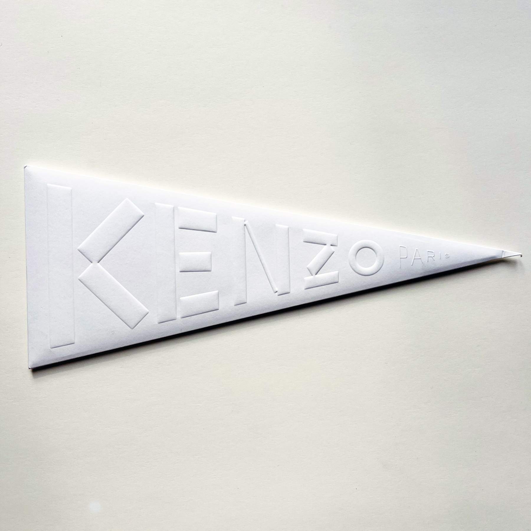 kenzo-mens-spring-2023-invitation-the-impression-001-scaled.jpeg