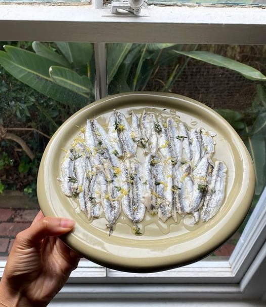@mealswithmim-white-anchovies-thyme-lemon.png