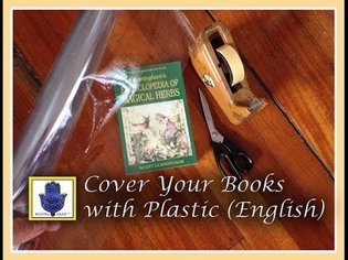 How to Cover Your Book with Plastic (English)