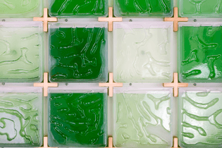 This Micro-Algae Indoor Farm Shows The Promising Future Of Plant Technologies