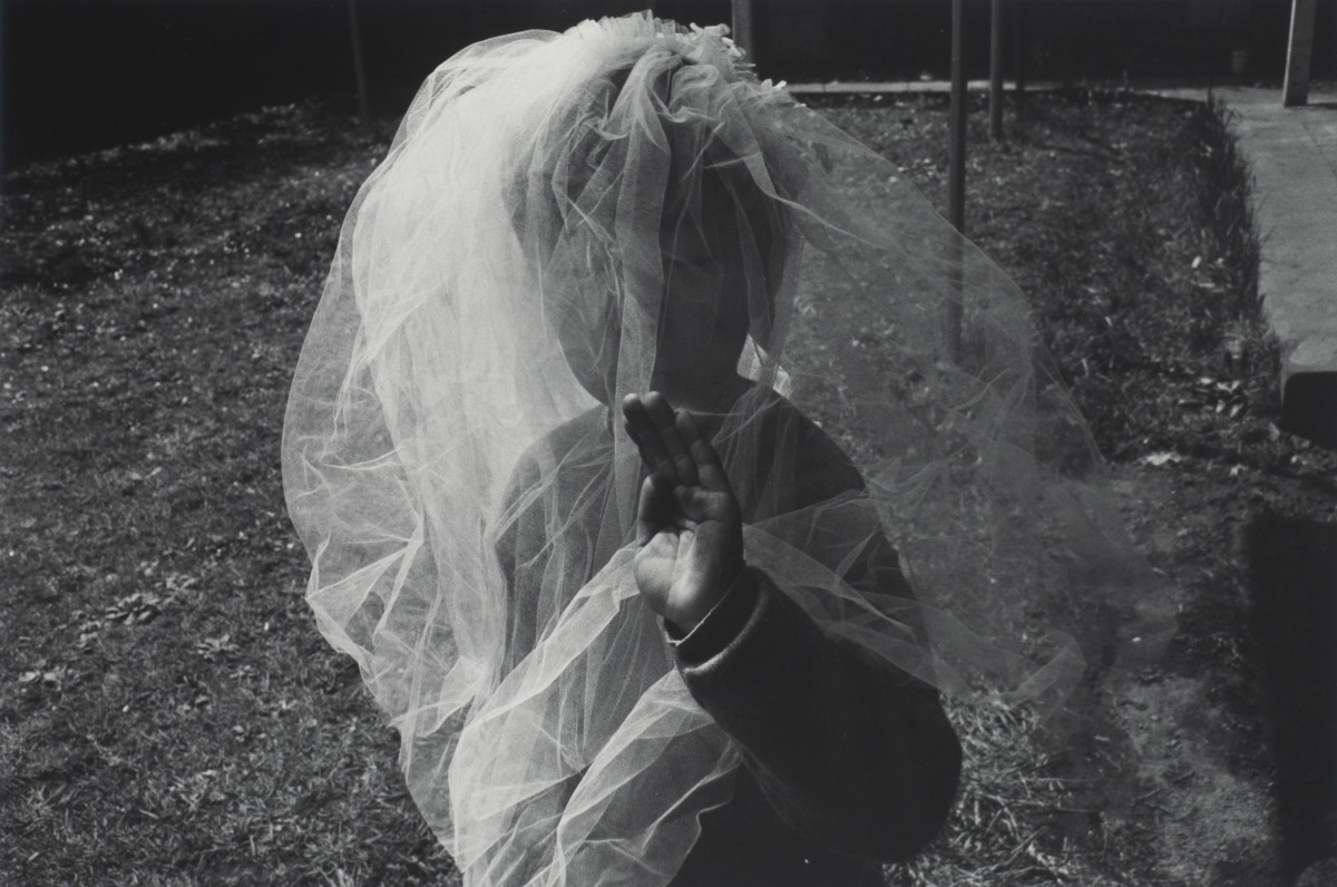 Wedding Veil, Tokyo, Los Caprichos, 1986, © Kikuji Kawada