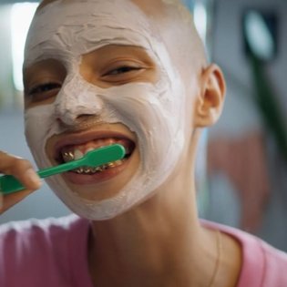 There are no rules or limits, just endless ways to be you. Go play. Discover a wonderland of make-up, hair and skincare with Face + Body at ASOS.