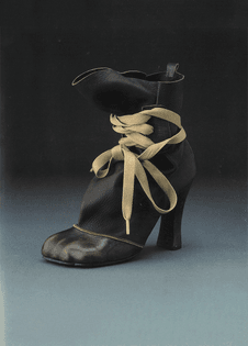 Vivienne Westwood - "Animal Toe" shoes