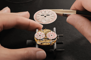 jaeger-lecoultre-in-the-making-video-series-001.jpg?q=90-w=1400-cbr=1-fit=max