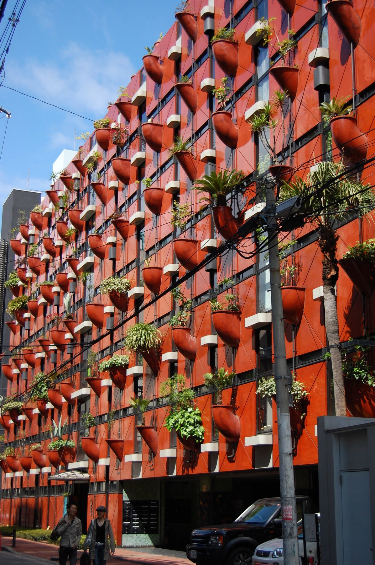 organic_building_-_osaka.jpg