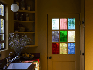 reath-design-frankie-shaw-kitchen-door.jpg