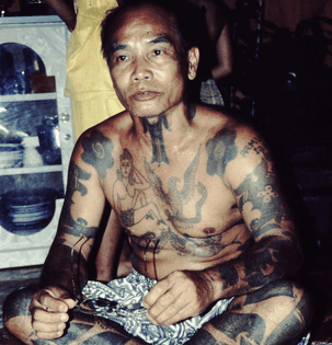 Borneo 1999, Rejang river, Sarawak. Even though the old generation of tattooed Iban warriors will be gone slowly, a y...