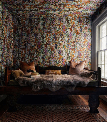 Architectural Digest on Instagram: ”@houseofhackney’s Hollyhocks wallpaper surrounds an annex off one of the bedrooms in thi...