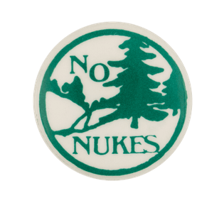 ca-no-nukes-forest-button_busy_beaver_button_museum.png