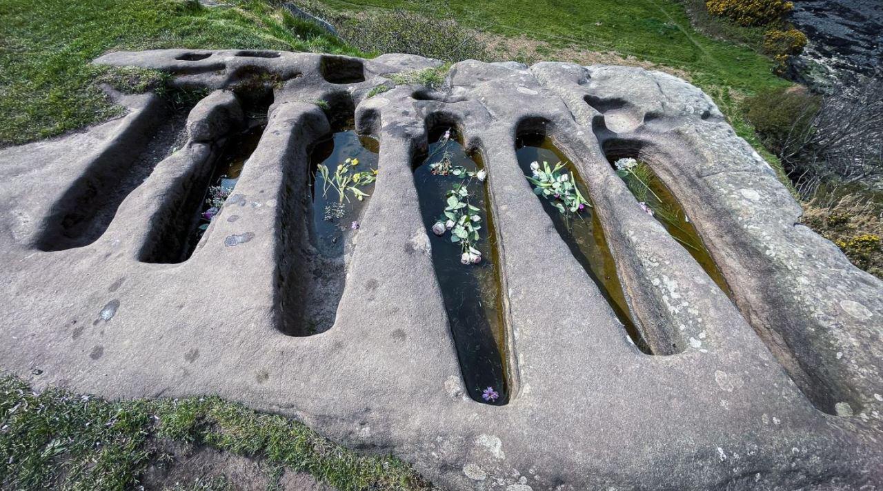 stone hewn graves in lancashire, 11c