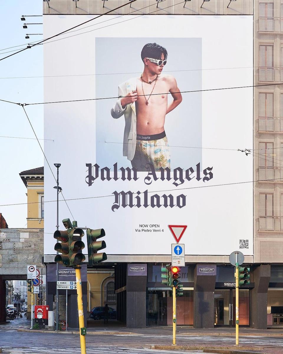 40a9991e-5cc3-4544-8e02-7deb64d98096_retouch_milan_billboard.png?auto=compress-format-rect=0-0-1080-1350-w=1280-h=1600