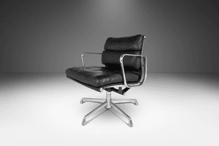 Soft Pad Management Office Chair in Leather by Eames for Herman Miller