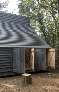 dinesen-the-shelter-fishing-hut.jpeg