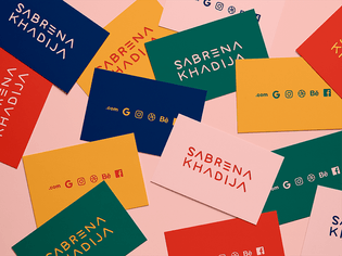 realistic-business-cards-mockup-4-dribbble.png