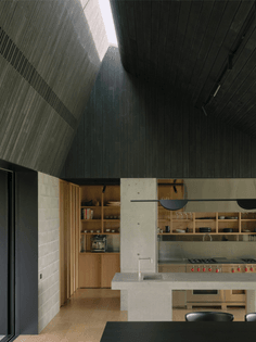 merricks-farmhouse-melbourne-michael-lumby-architecture-nielsen-jenkins_dezeen_2364_col_26-scaled.jpg