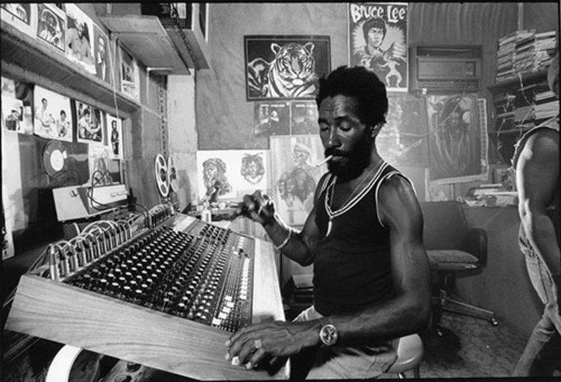 leeperry3.jpg__800x545_q85_crop_subsampling-2_upscale.jpg
