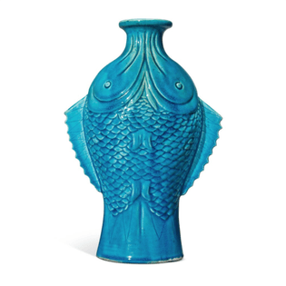 Turquoise-glazed double fish vase, Qing dynasty, 19th century