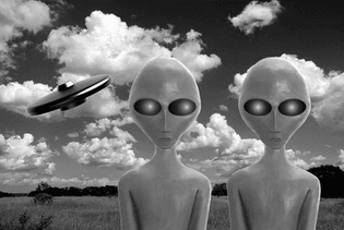 roswell-alien-landing.-one-the-biggest-conspiracies-of-all-time..jpg