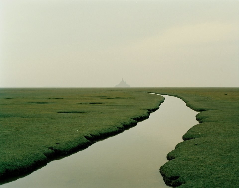 Nadav Kander, Mont Saint-Michel, Normandy, France, 2002.