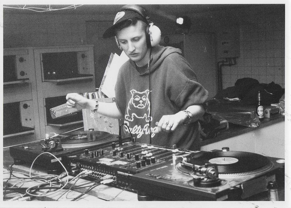ixy-berlin-1994.jpg